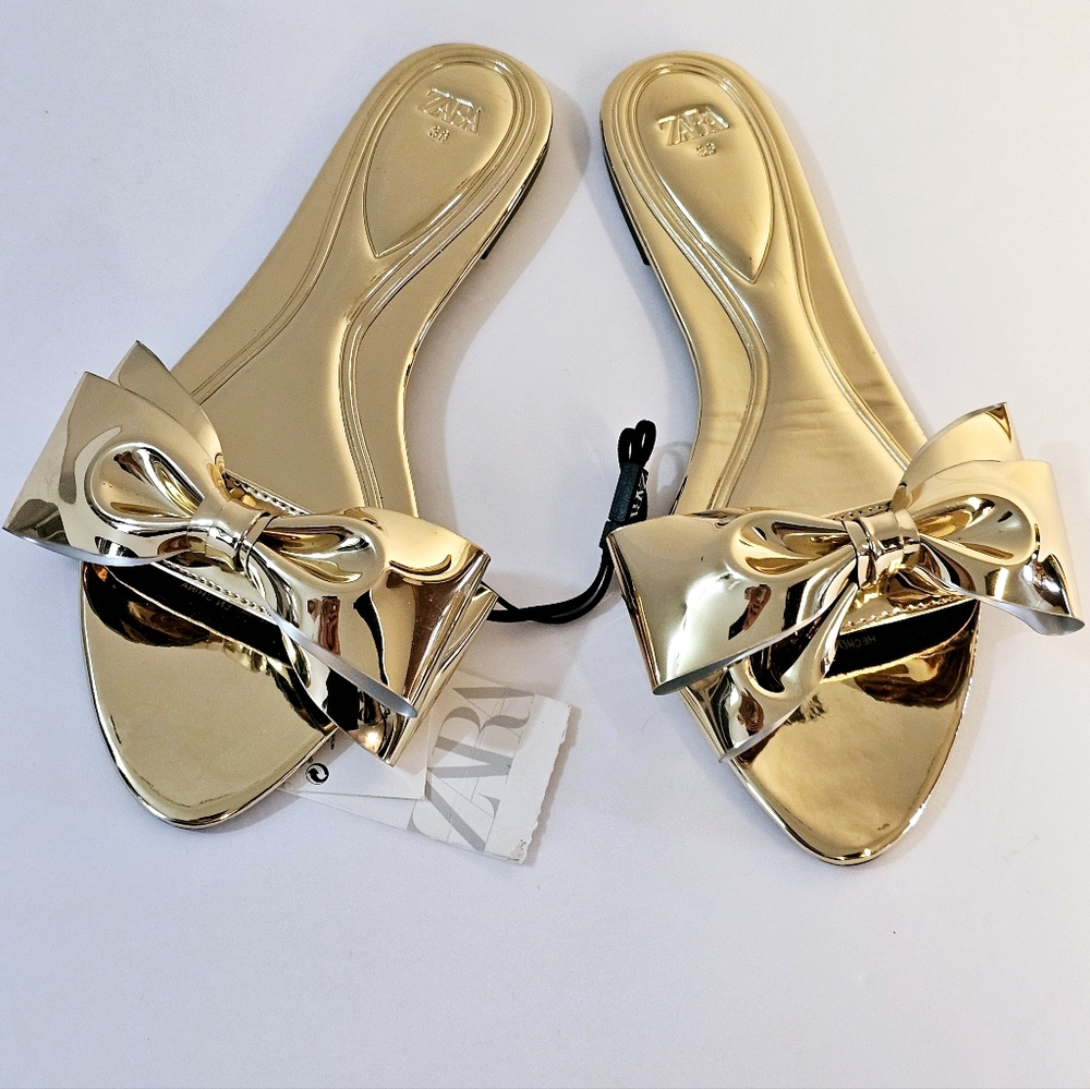 Zara Gold Bow Flats Size 6